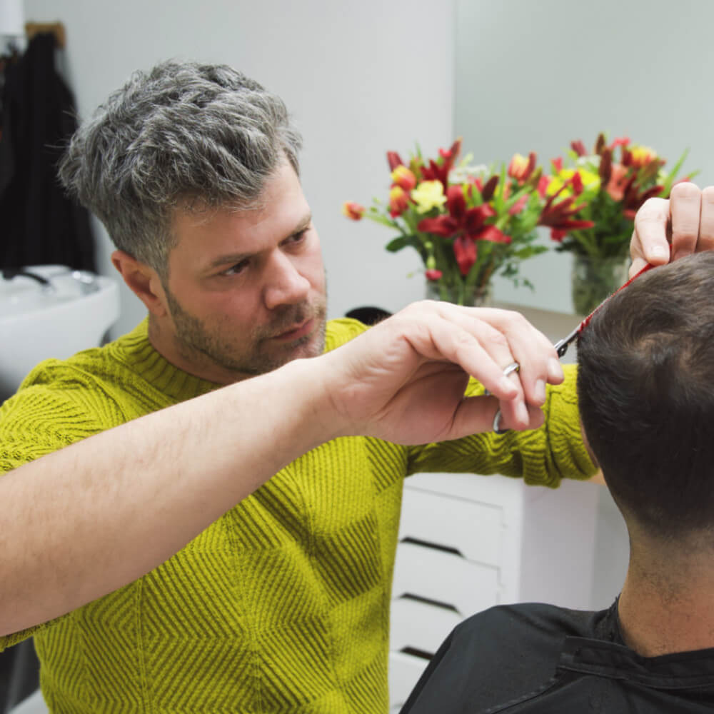 Kadeřník Michal Bucher kadeřnický salon Vlasotéka